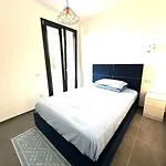 Blue Orchid Apartment, Iun S8460 Διαμέρισμα