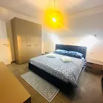 Blue Orchid Apartment, Iun S8460 Διαμέρισμα *