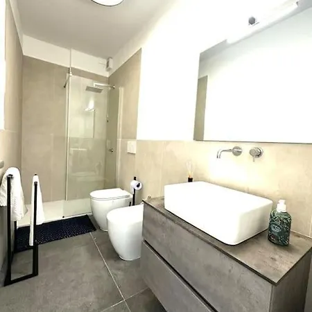 Blue Orchid Apartment, Iun S8460 Apartment *