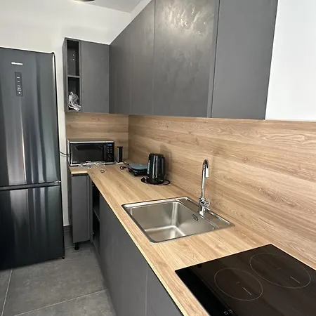 Blue Orchid Apartment, Iun S8460 Apartament