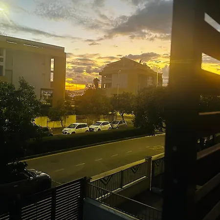 Blue Orchid Apartment, Iun S8460 Διαμέρισμα