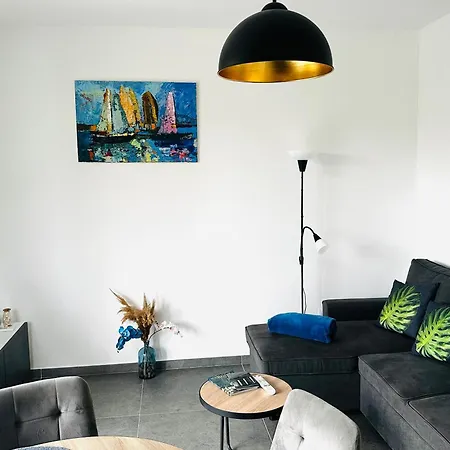 Blue Orchid Apartment, Iun S8460 Quartu SantʼElena