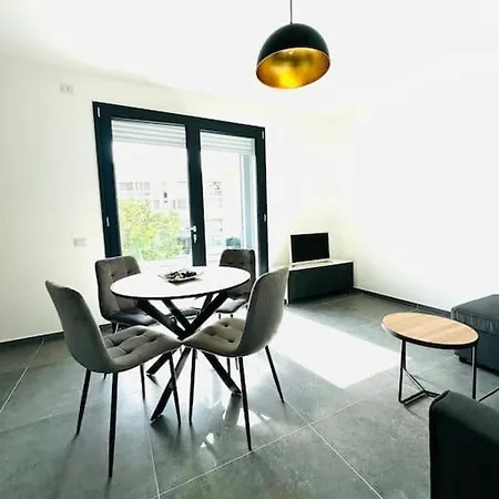 Appartement Blue Orchid Apartment, Iun S8460