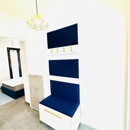 Blue Orchid Apartment, Iun S8460 Quartu SantʼElena